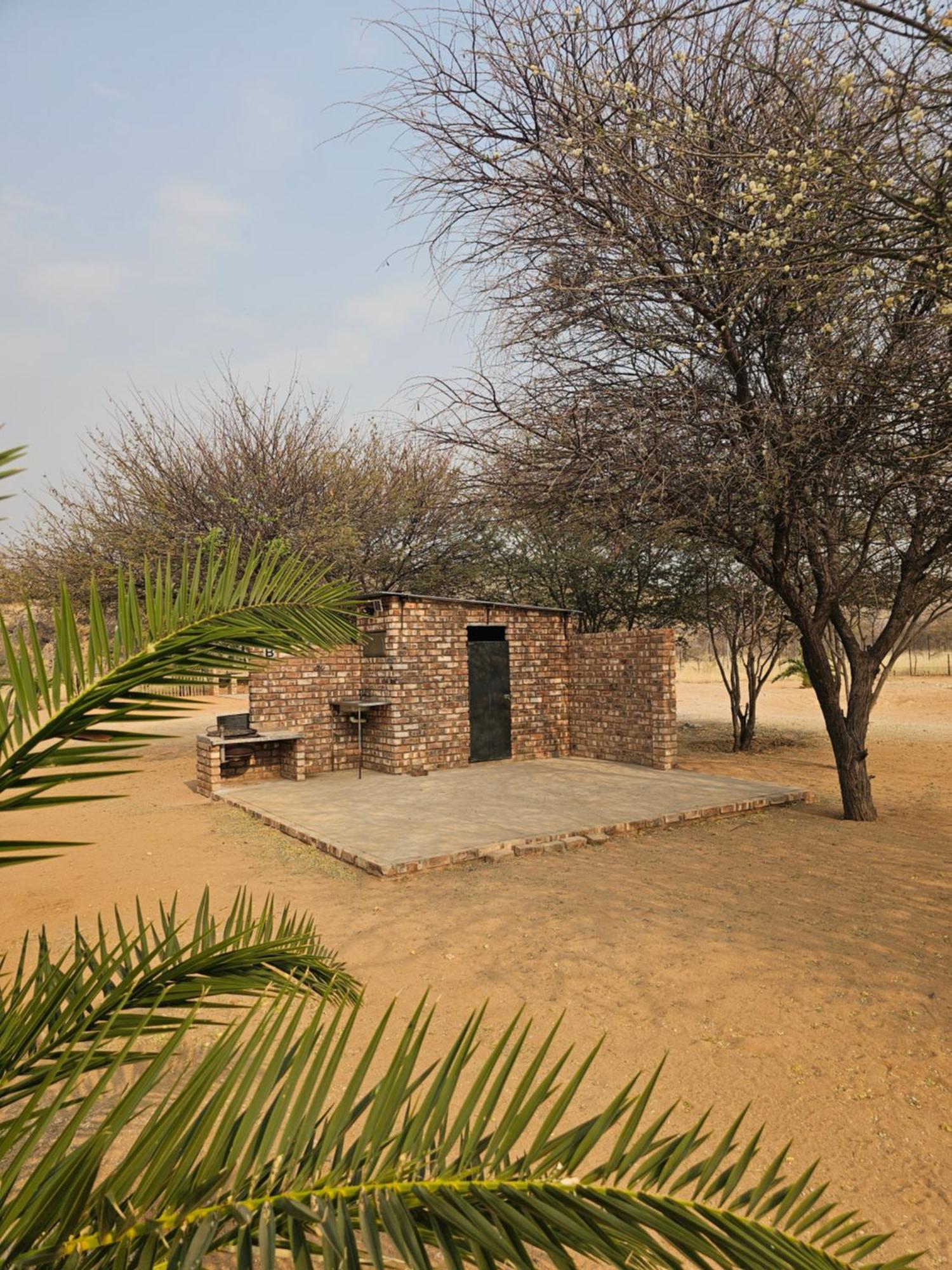 Kaoko Bush Lodge Kamanjab Buitenkant foto