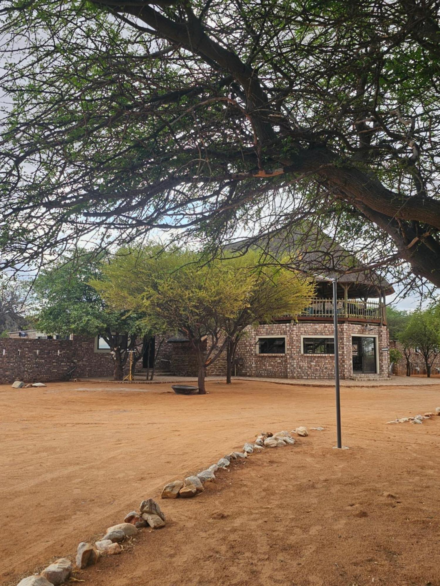 Kaoko Bush Lodge Kamanjab Buitenkant foto