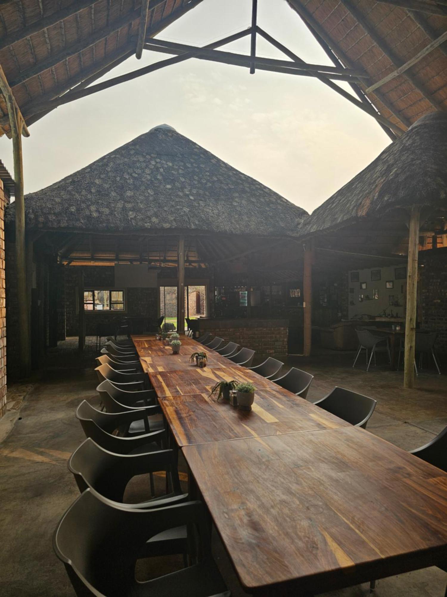 Kaoko Bush Lodge Kamanjab Buitenkant foto