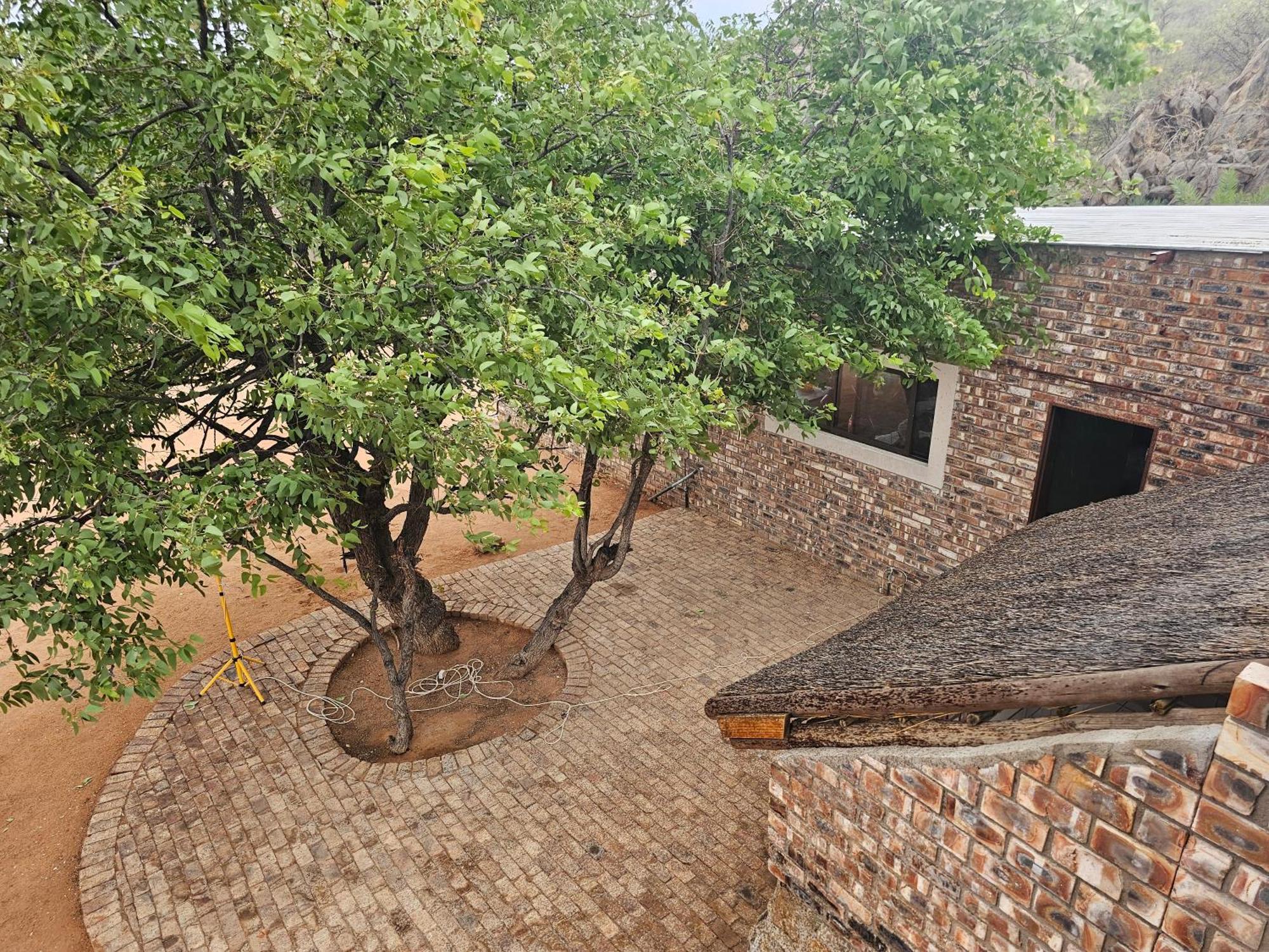 Kaoko Bush Lodge Kamanjab Buitenkant foto