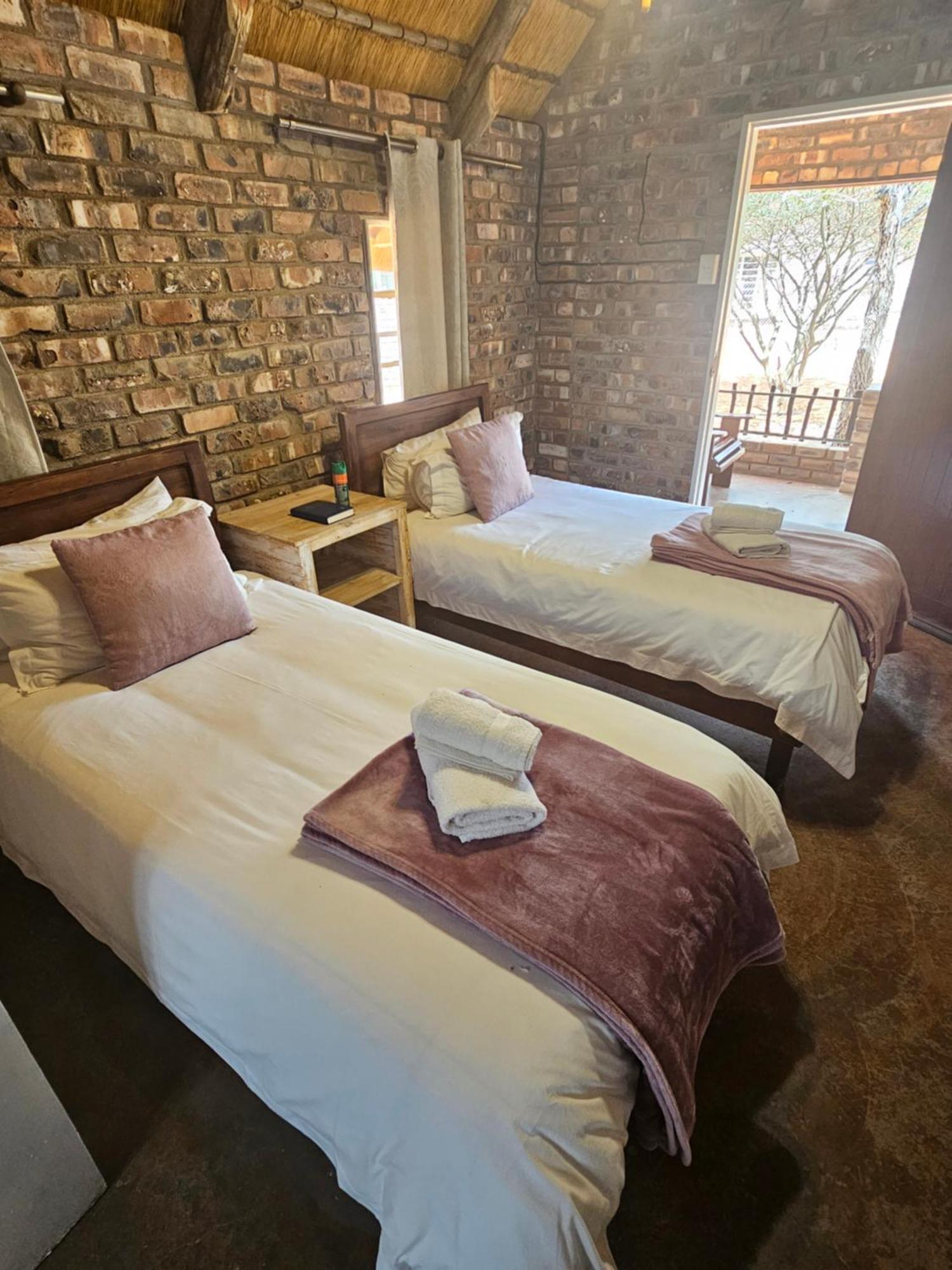 Kaoko Bush Lodge Kamanjab Buitenkant foto