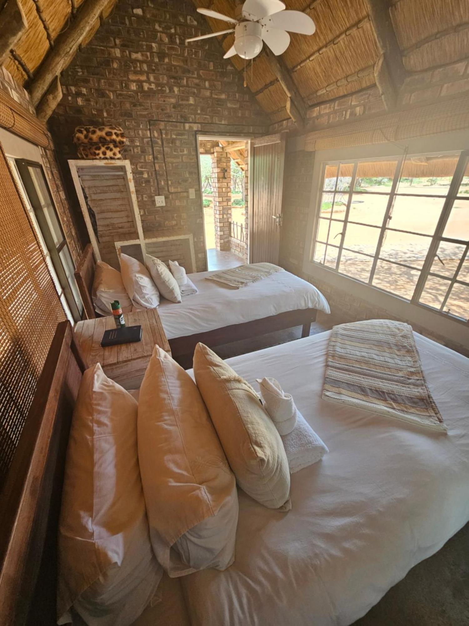 Kaoko Bush Lodge Kamanjab Buitenkant foto
