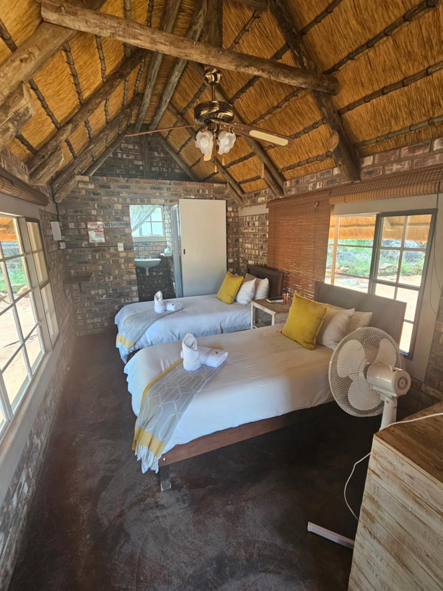 Kaoko Bush Lodge Kamanjab Buitenkant foto