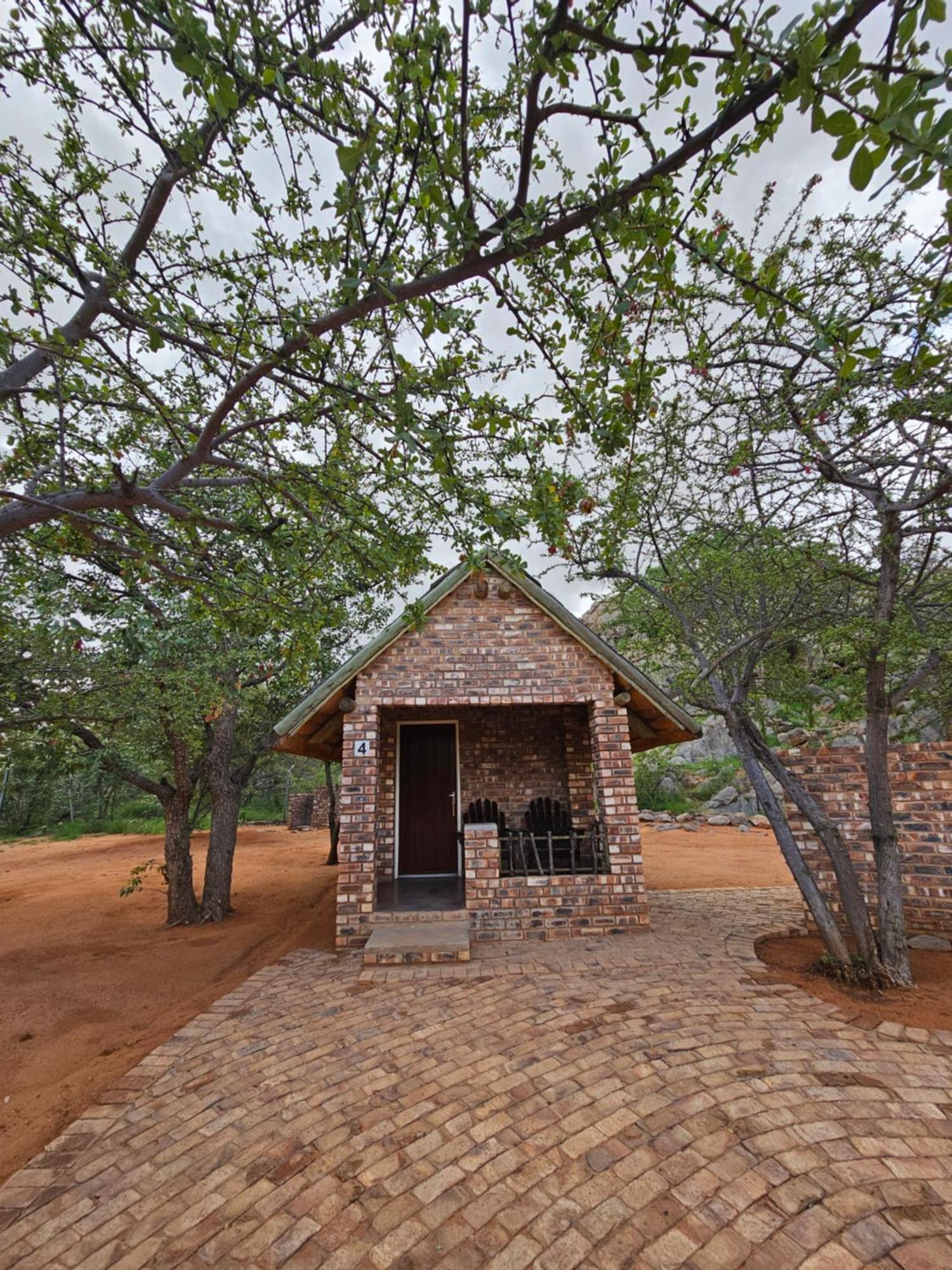 Kaoko Bush Lodge Kamanjab Buitenkant foto